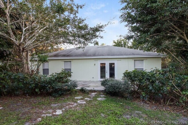 Building Photo - 108 Osceola Ave