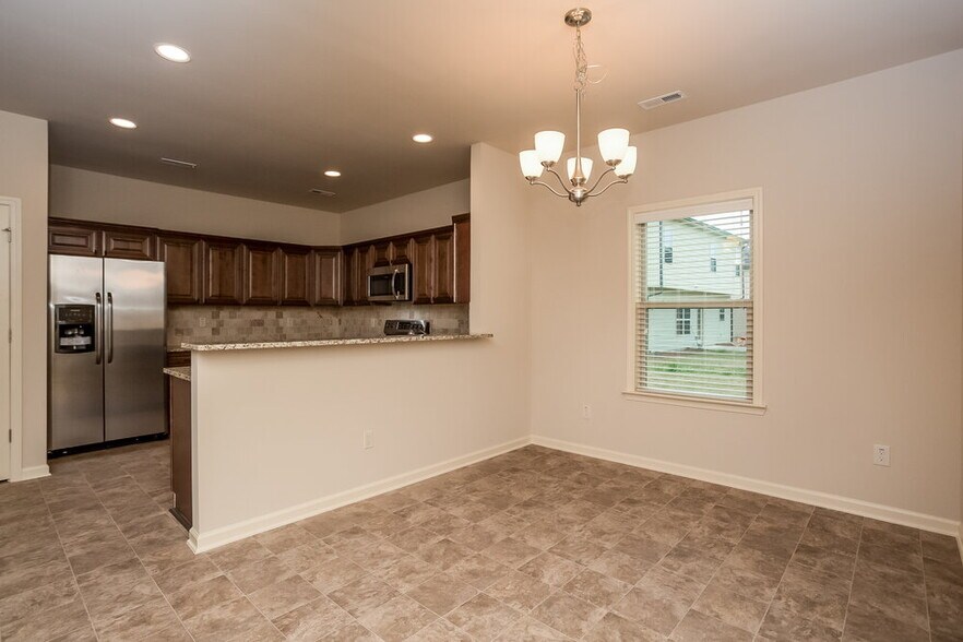 Building Photo - 3223 Puritan Way