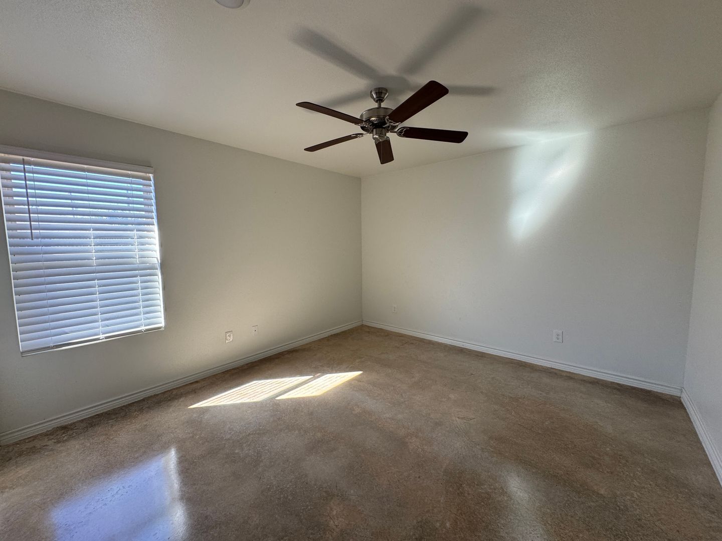 Building Photo - 1800 Emma Naylor Ct