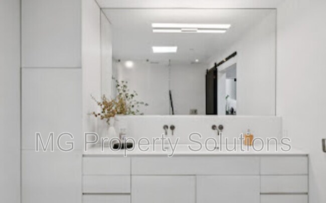 Building Photo - 1405 San Anselmo Ave