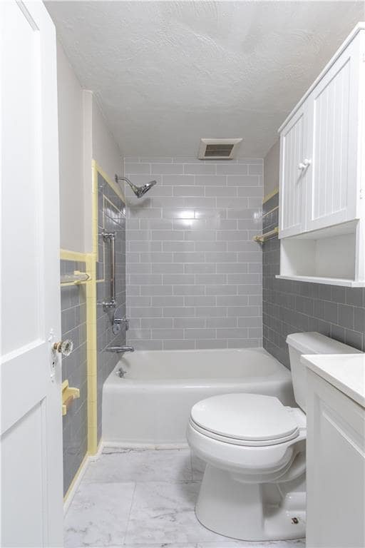 Building Photo - 31 Kirby St