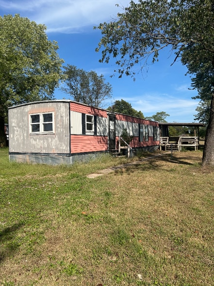 Building Photo - 1245 S Pumpkin Ln