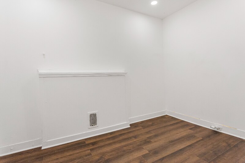 Building Photo - 2212 W Fayette St