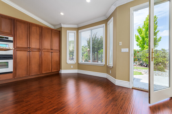 Building Photo - 5295 Crystyl Ranch Dr