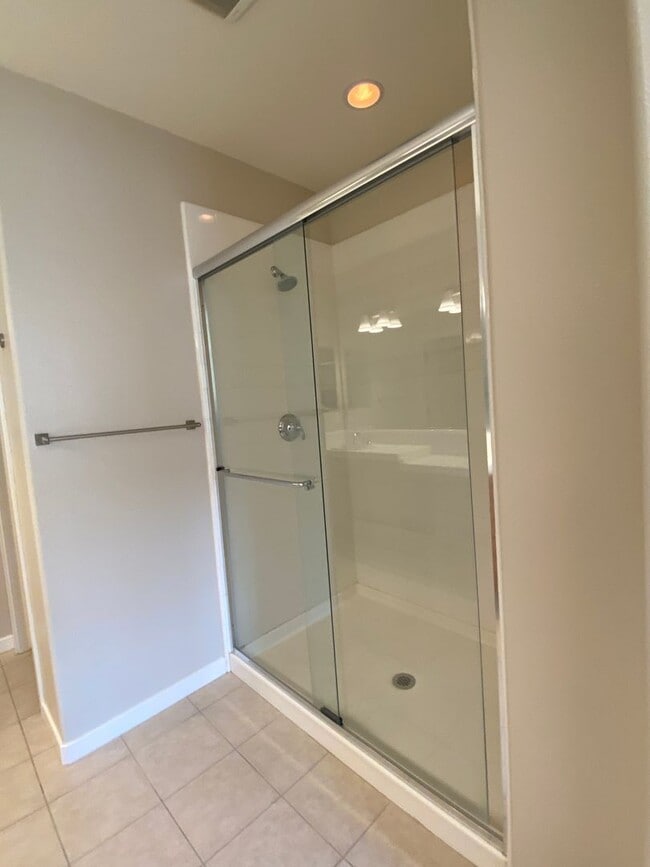 Building Photo - 3 BD/3.5 BA Townhouse in downtown Livermore Station, No Pets