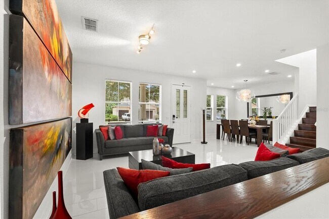 Building Photo - 10148 Malpas Point