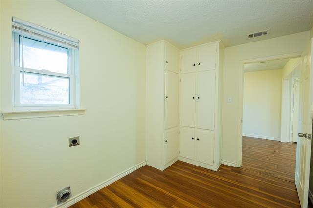 Building Photo - 501 Dogwood Dr