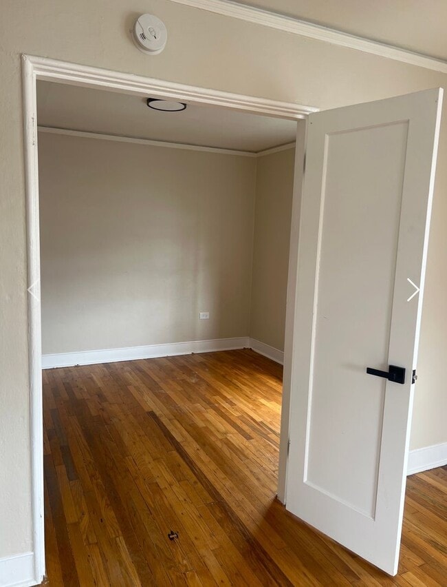 Interior Photo - Broadway