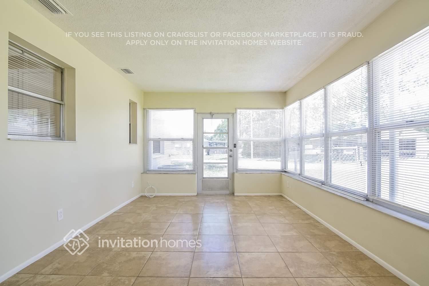 Building Photo - 7839 Putnam Cir