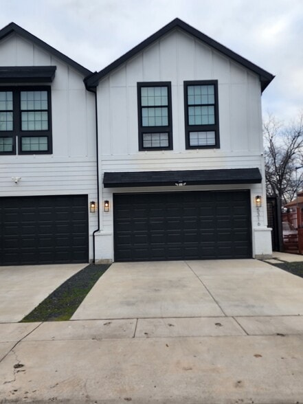 Building Photo - 5316 East Side Ave