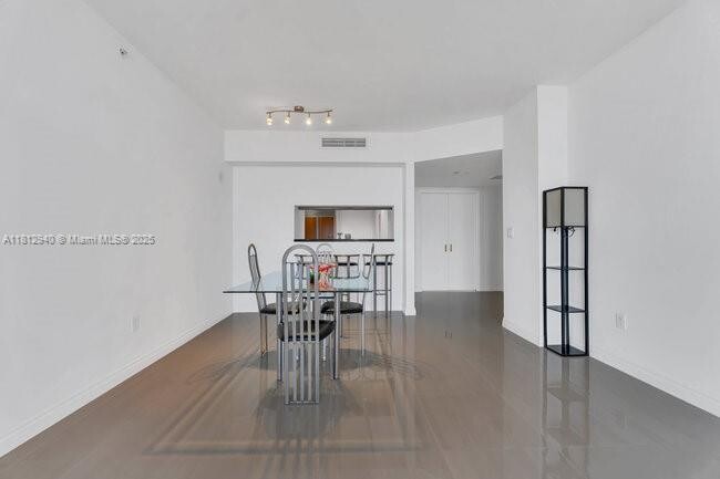 Building Photo - 9595 Collins Ave