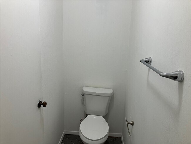 Building Photo - 8048 Sands Point Dr