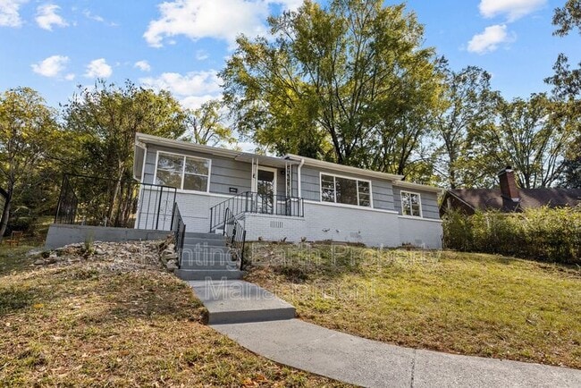 Building Photo - 2609 20th St SW