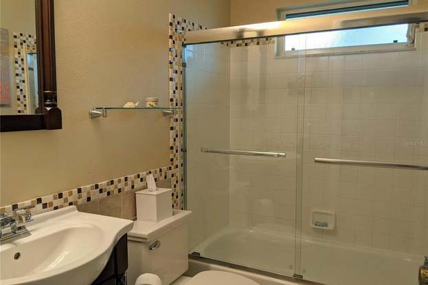 Building Photo - 5810 Garden Lakes Majestic