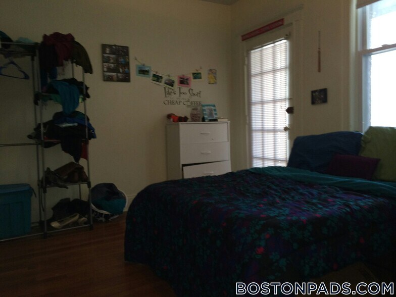 Building Photo - 1638 Commonwealth Ave