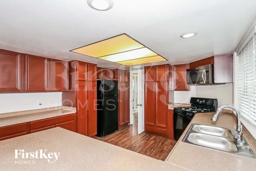 Building Photo - 4119 Tasselwood Ln
