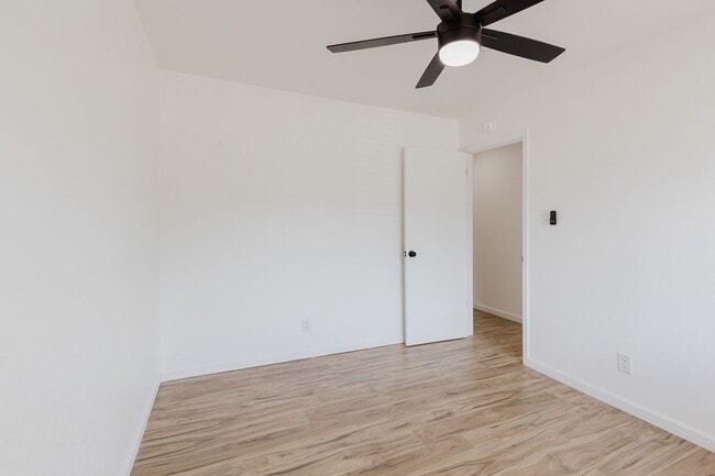 Building Photo - Newly Renovated 3 Bedroom 2 Bath Home