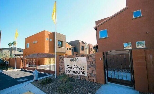 Building Photo - Spacious 3-Bed, 3-Bath Tucson Condo w/ Gar...