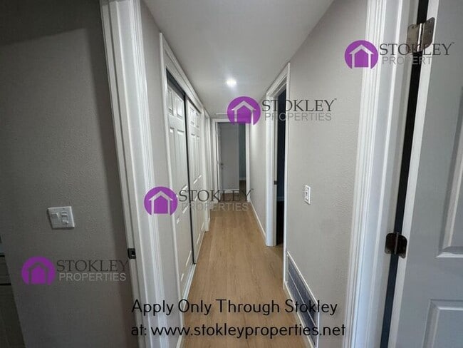 Building Photo - 6346 Escallonia Dr