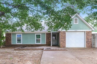 Building Photo - 6124 Kensington Cir