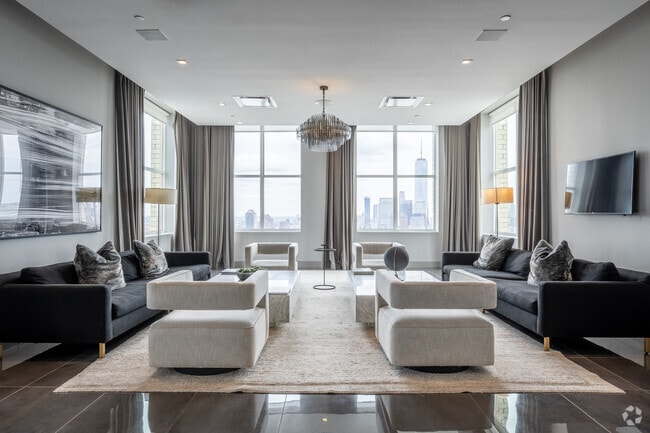 Interior Photo - 65 Bay Street Apartments