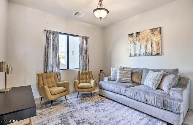 Building Photo - 13639 E Hedgehog Pl