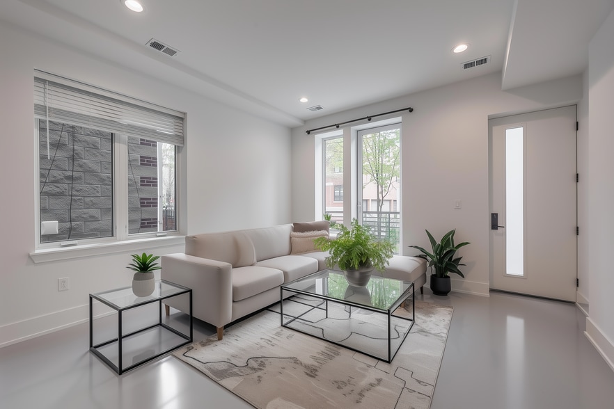 Building Photo - 1814 W Thomas St