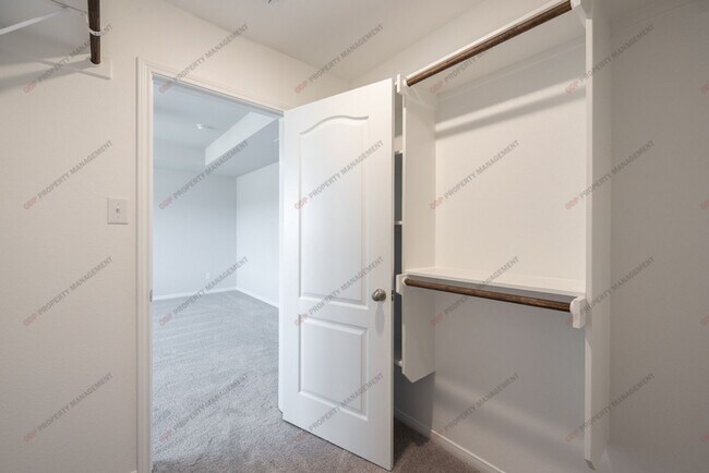 Building Photo - 5321 Friars Lp