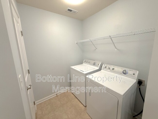 Building Photo - 7562 Red Mulberry Way