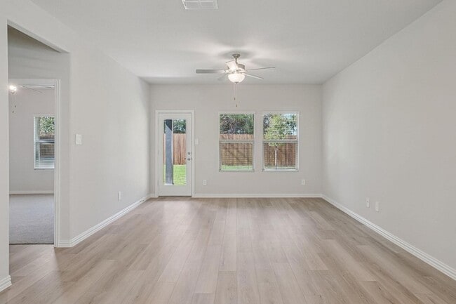 Building Photo - 6001 Belchamp Dr