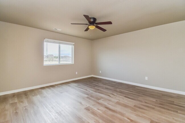 Building Photo - 7448 Cat Tail Creek Dr