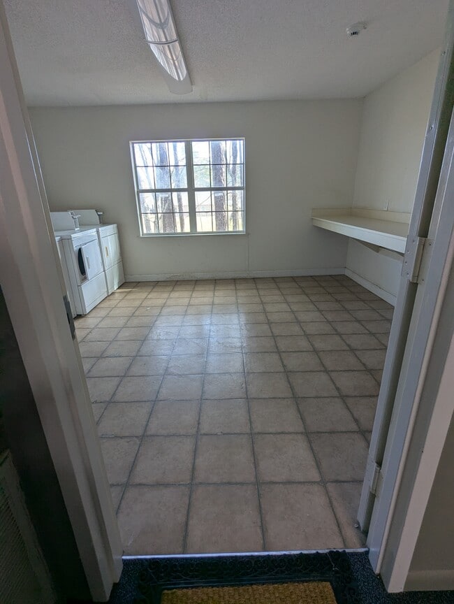 Building Photo - 6840 Blue Heron Blvd