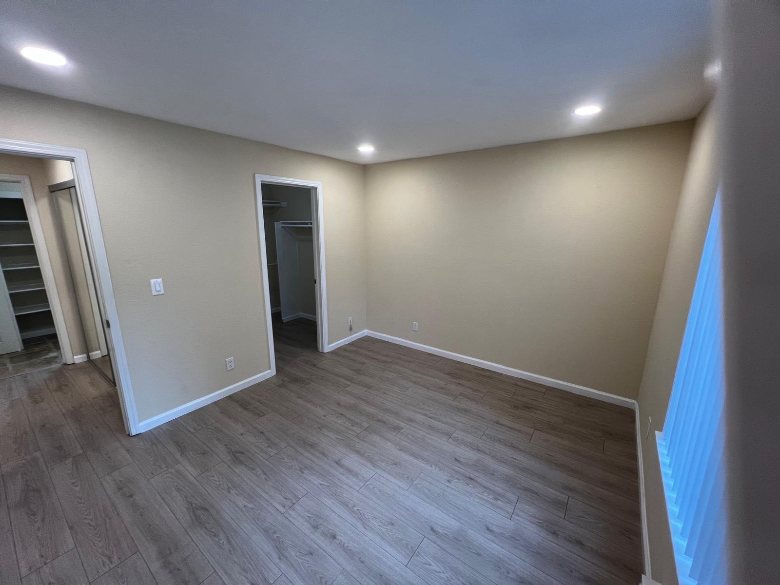 Building Photo - 923 Catkin Ct