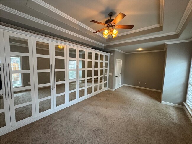 Building Photo - 407 Lyndal Ln