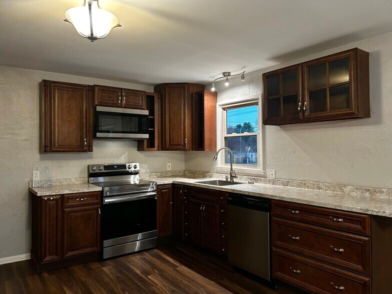 Building Photo - 292 Washington St