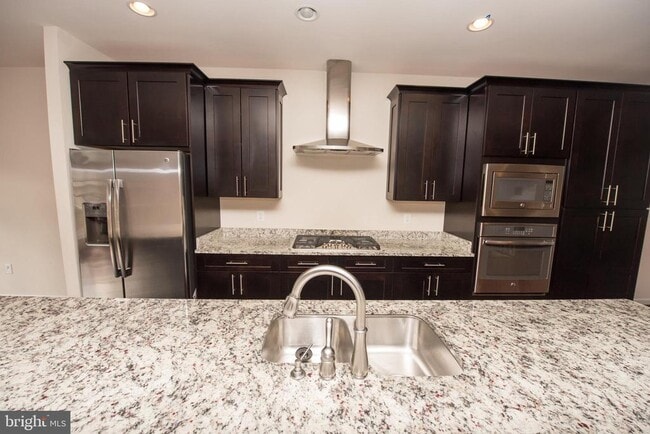 Primary Photo - 7444 Burnside Way