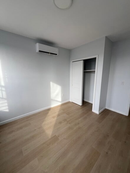 Building Photo - 3258 86th St