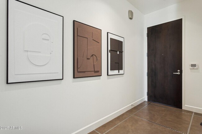 Building Photo - 15215 N Kierland Blvd