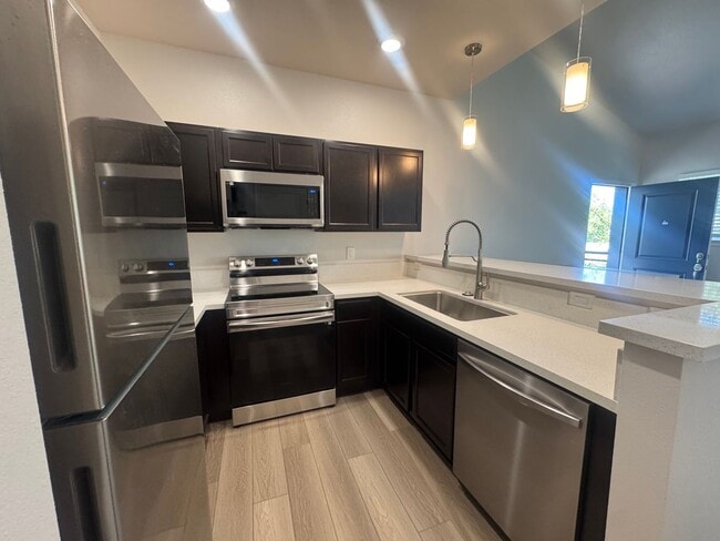 Building Photo - Brand New 1-Bedroom Unit for Rent – Central Reno