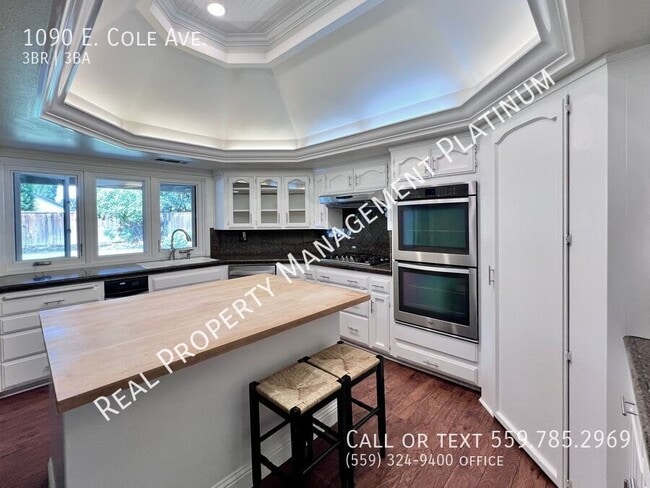 Building Photo - 1090 E Cole Ave