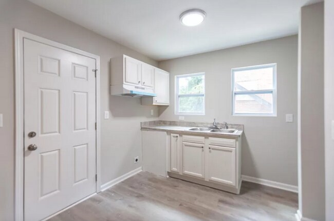 Building Photo - 199 Troy Street