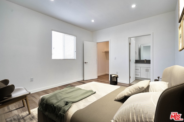 Building Photo - 1127 1/2 S Harvard Blvd