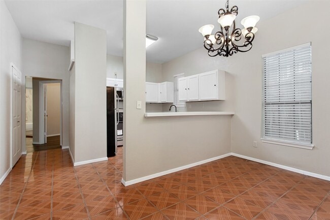 Building Photo - 111 S Henderson Ave