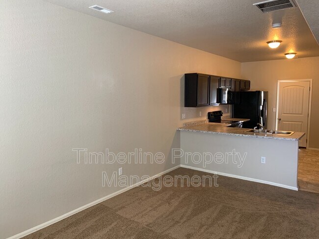 Building Photo - 2178 Phillips Alley