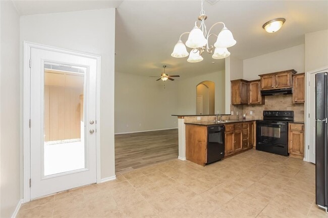 Building Photo - 3609 Truman Dr