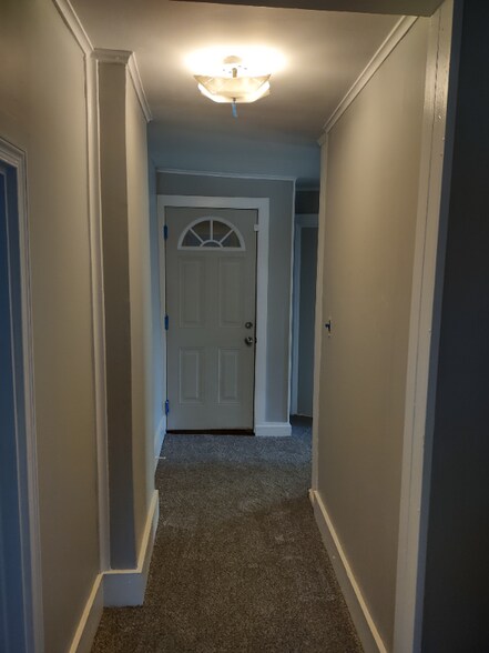 Building Photo - 39 Stevenson St