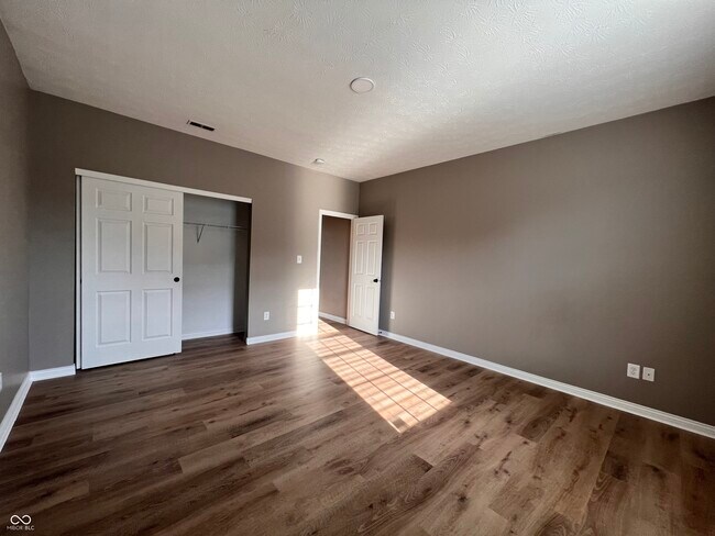 Building Photo - 12972 Brookdale Dr