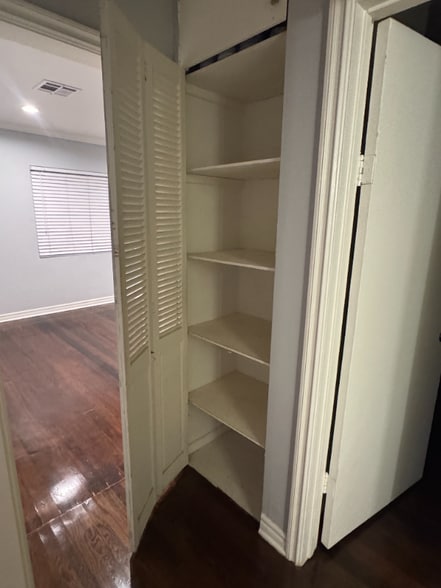 Building Photo - 1532 W 221st St