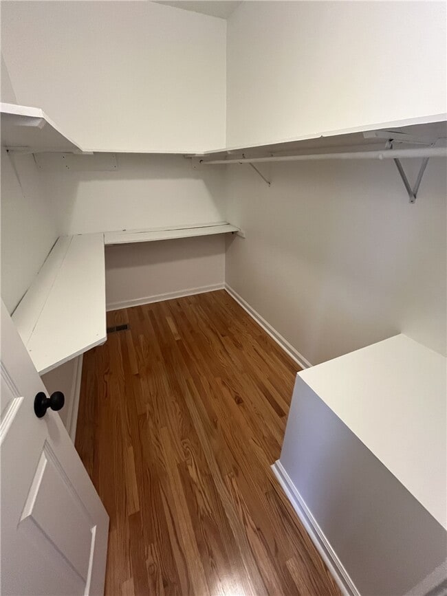 Building Photo - 309 Dixie Dr