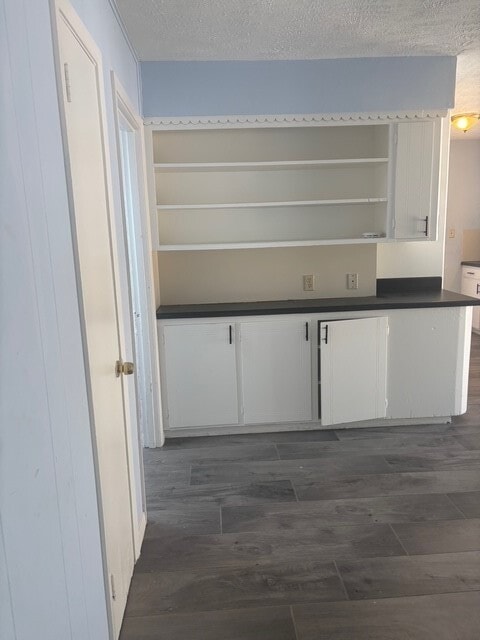 Building Photo - 2806 Summertime Dr